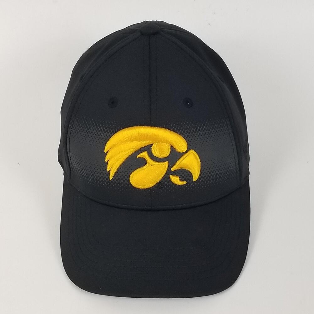 Iowa Hawkeyes Hat Cap Fitted Mens‎ Large NCAA Football College One Fit